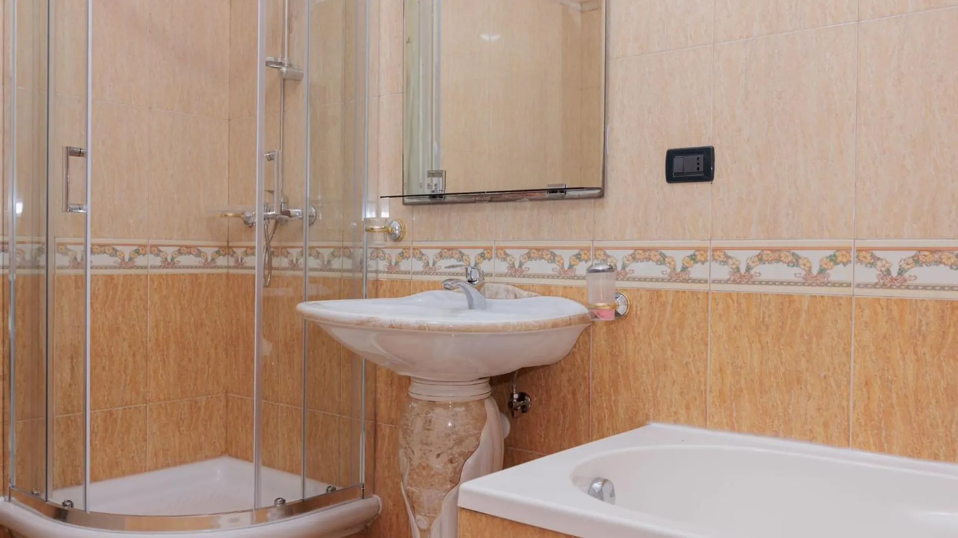 Heart Of Tirana Villa