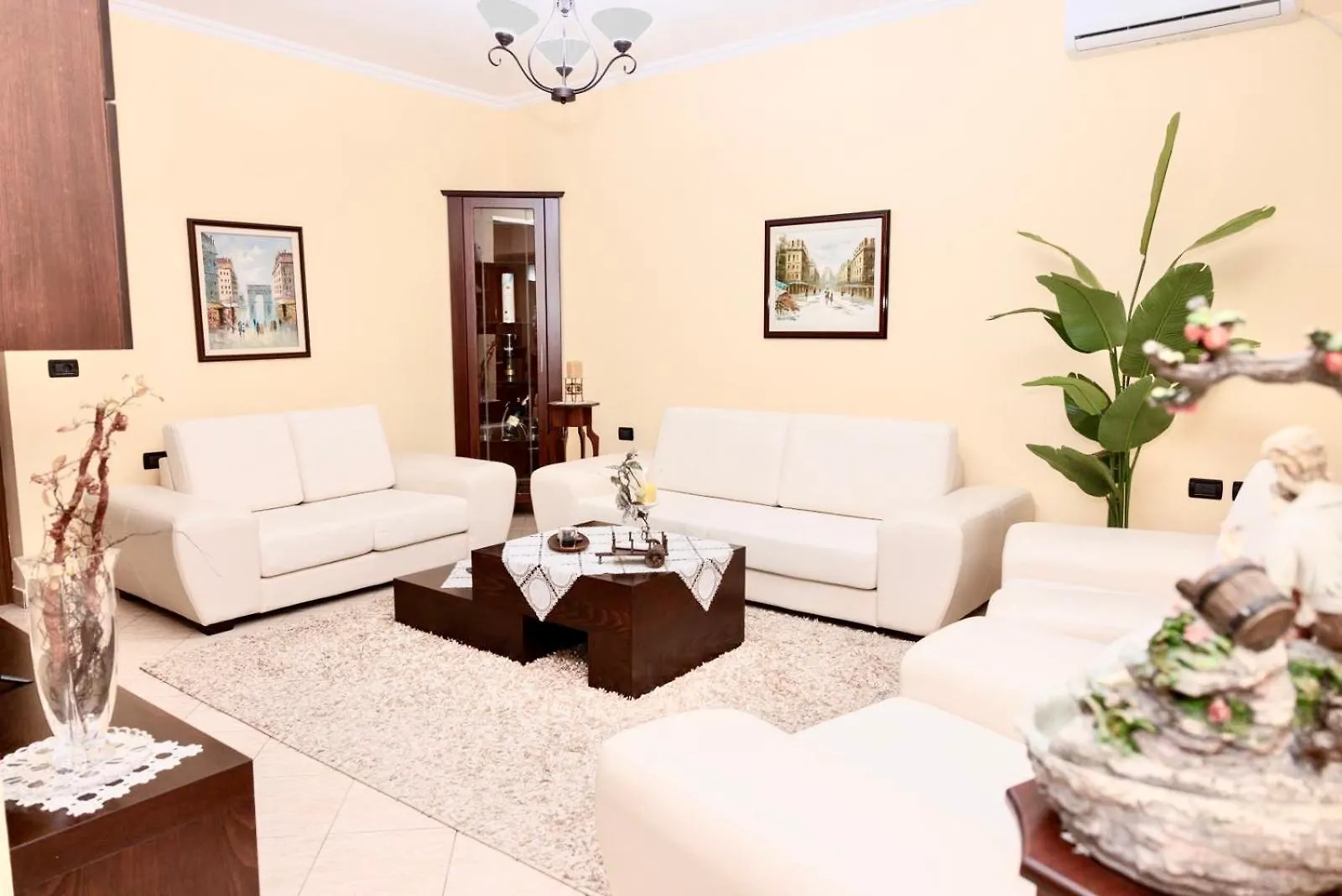 Heart Of Tirana Villa